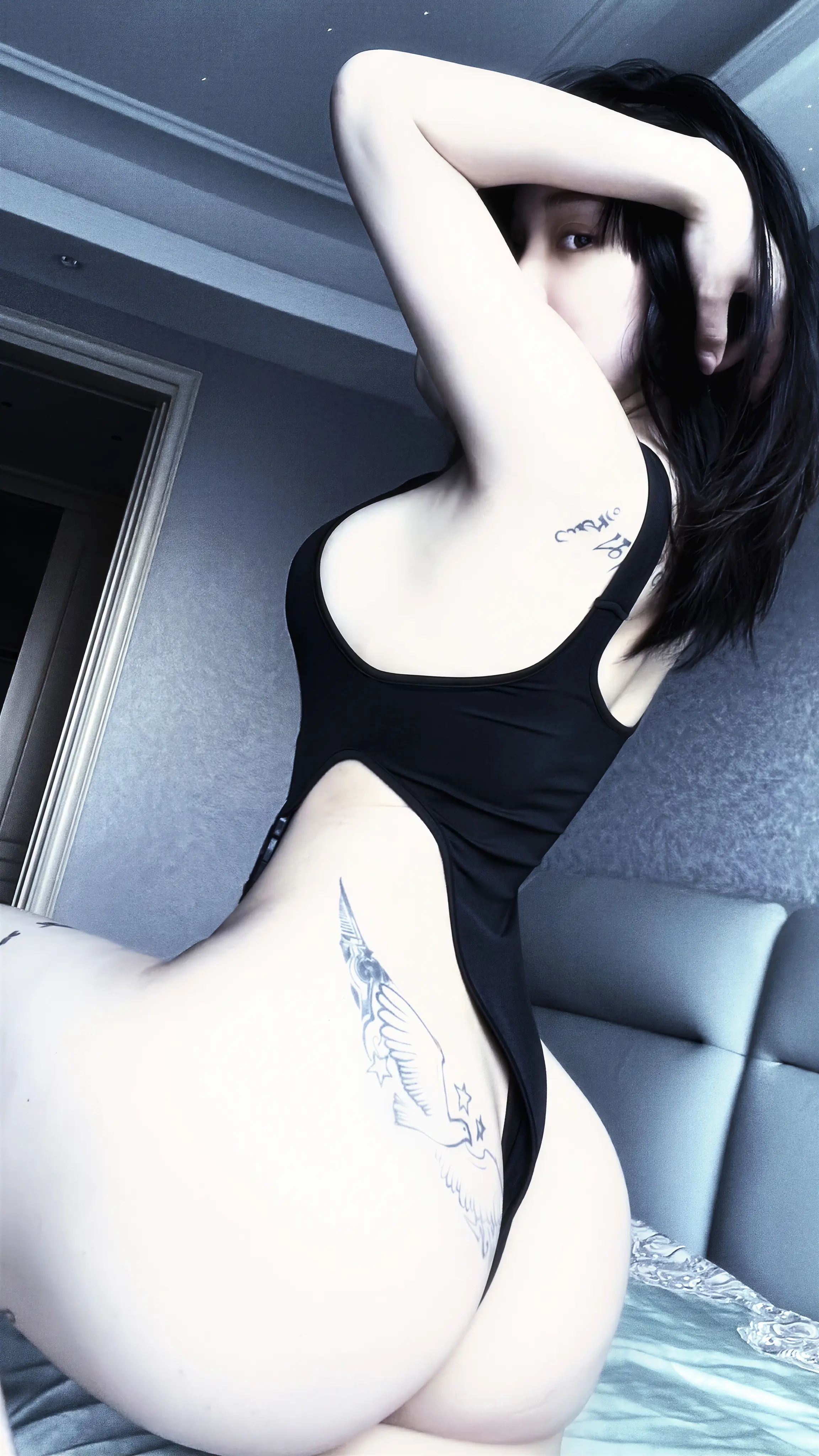 宋昱欣 – 黑色连体勒裆 16P